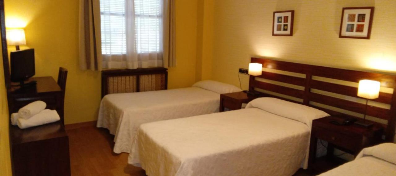 Hotel De Montana Rubielos Rubielos De Mora Eksteriør billede